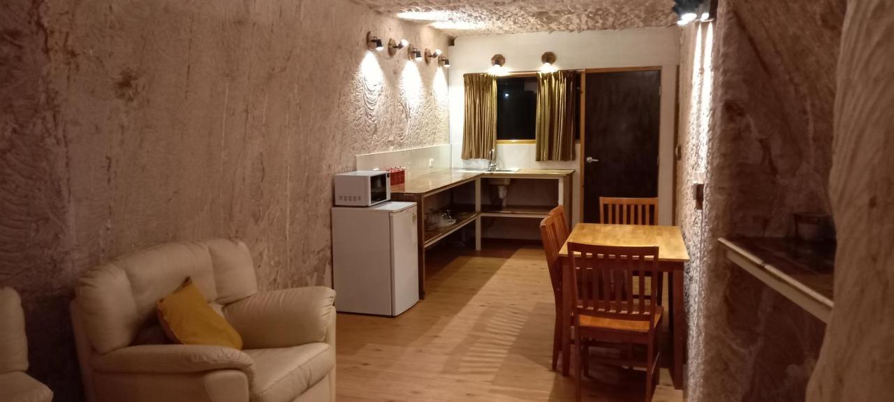 Venushill B+B Coober Pedy Bagian luar foto